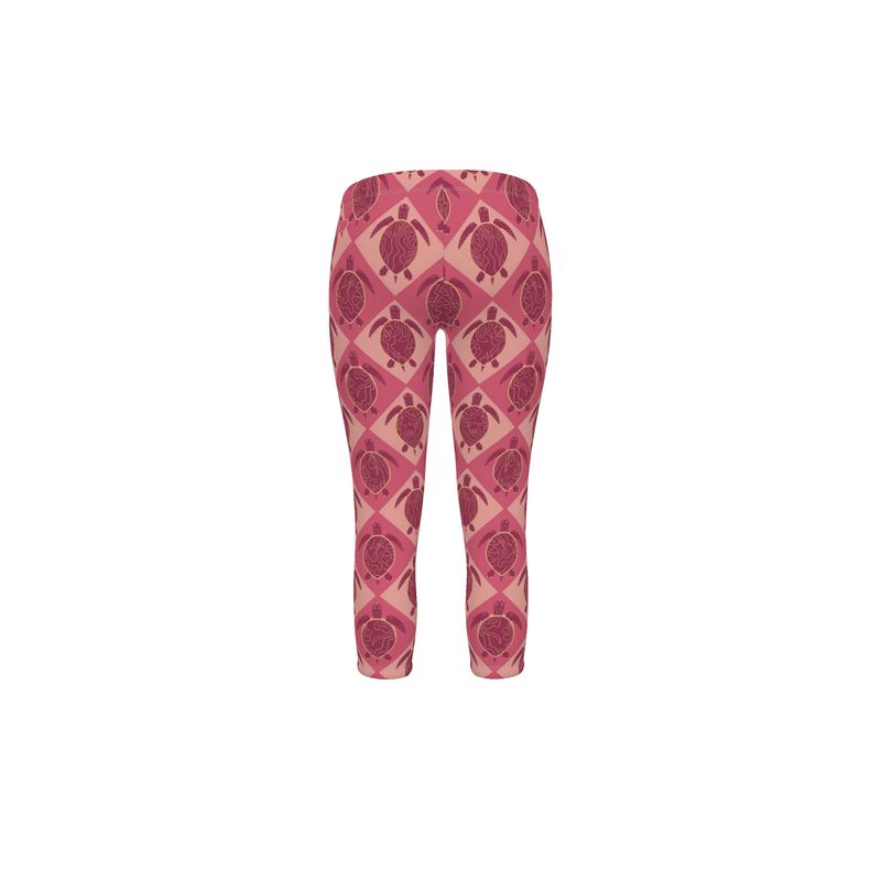 Women’s Mid-Rise Capri Length Leggings - Topo Turtles - Pink